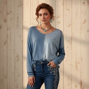 Tempo Paris Women's Large Blue Mixed Media Shirt